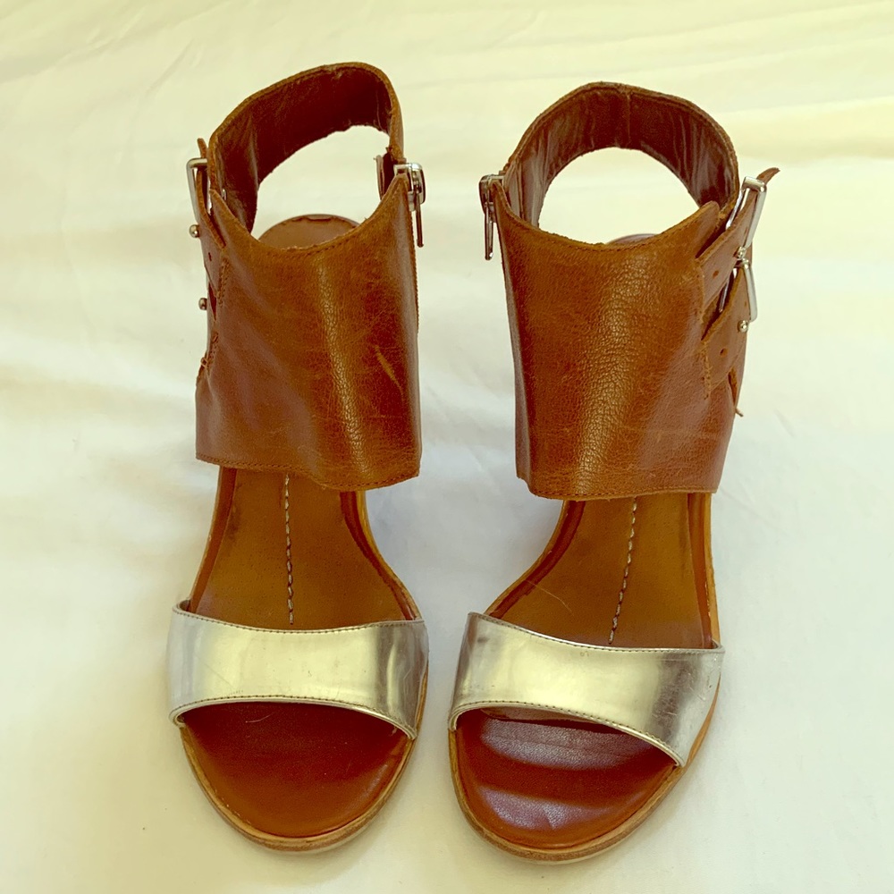peep toe wedge